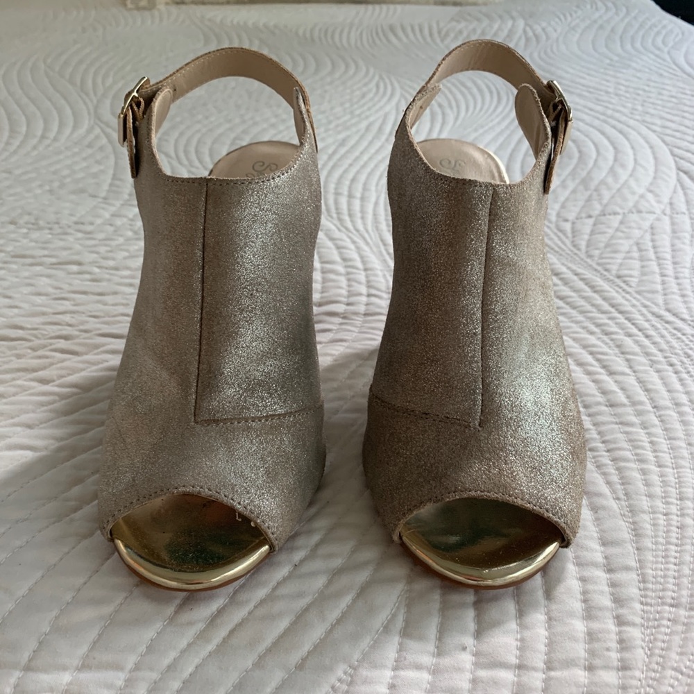 Seychelles Peep Toe Open Back Heels - Picture 3 of 8